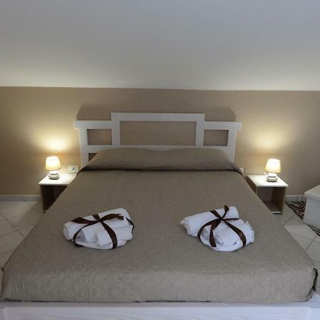 Villa Saturno โตรเปอา ภายนอก รูปภาพ