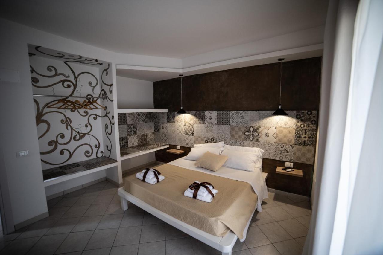 Villa Saturno โตรเปอา ภายนอก รูปภาพ