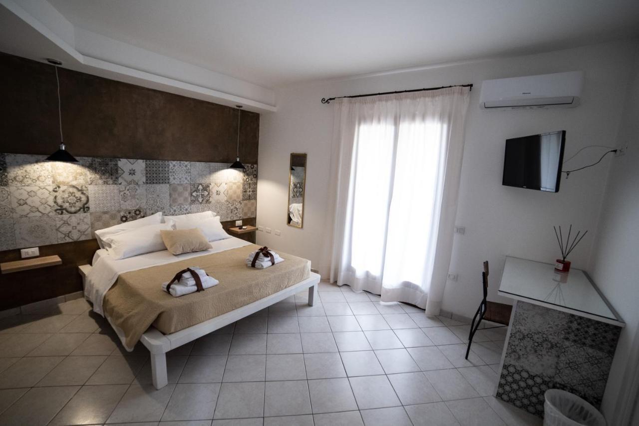 Villa Saturno โตรเปอา ภายนอก รูปภาพ