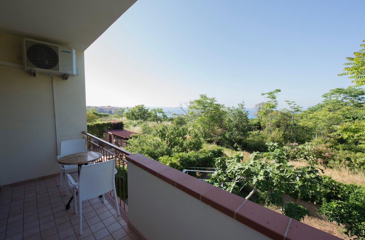 Villa Saturno โตรเปอา ภายนอก รูปภาพ