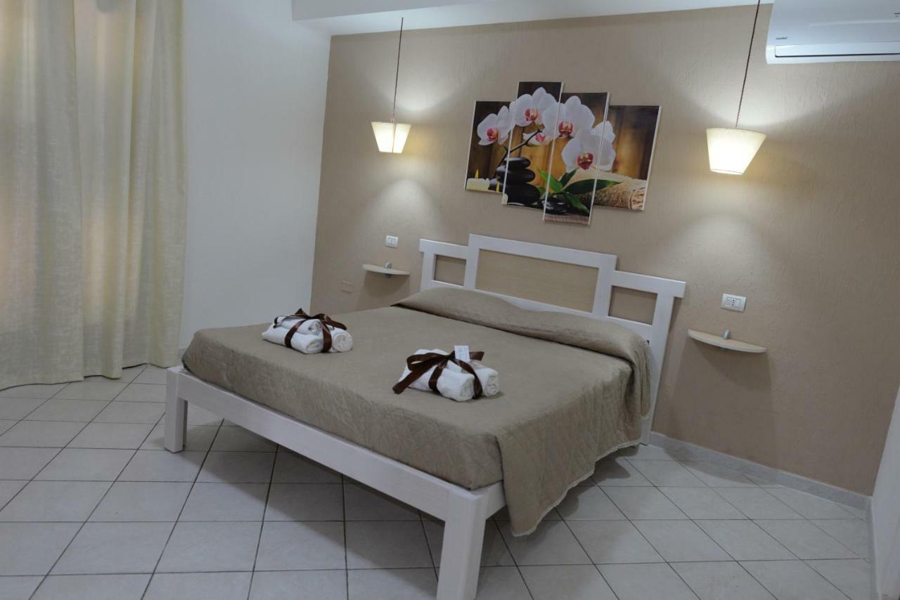 Villa Saturno โตรเปอา ภายนอก รูปภาพ