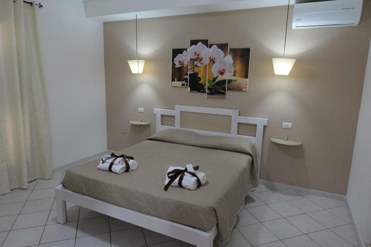 Villa Saturno โตรเปอา ภายนอก รูปภาพ