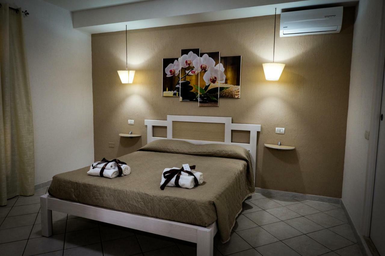 Villa Saturno โตรเปอา ภายนอก รูปภาพ