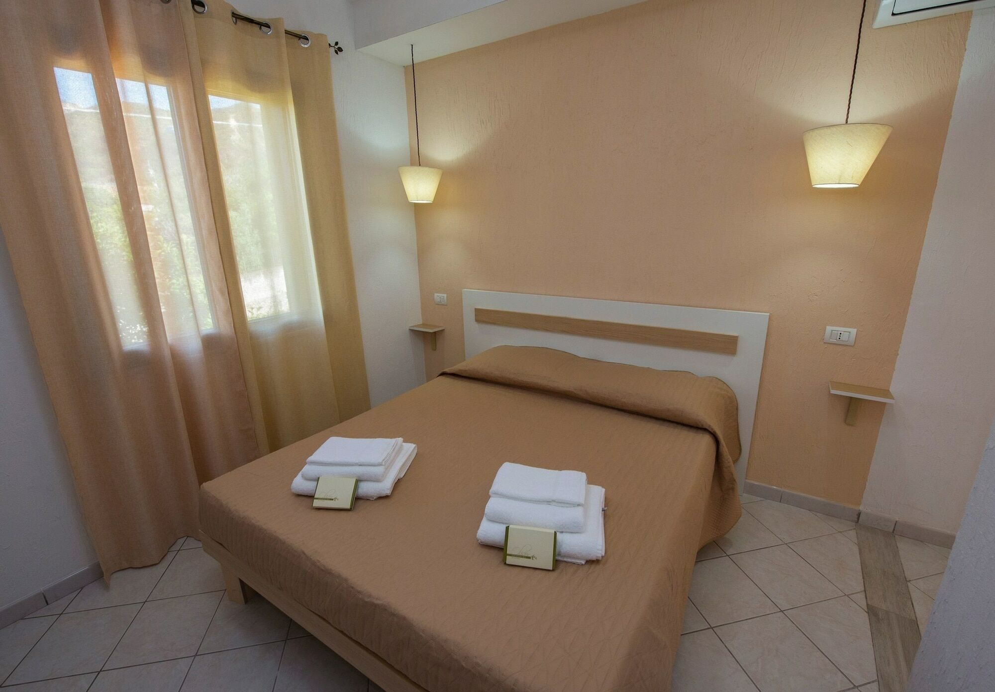 Villa Saturno โตรเปอา ภายนอก รูปภาพ